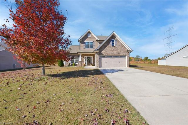 155 Bald Cypress Drive, Winston-salem, NC 27127