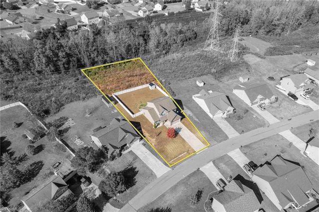 155 Bald Cypress Drive, Winston-salem, NC 27127