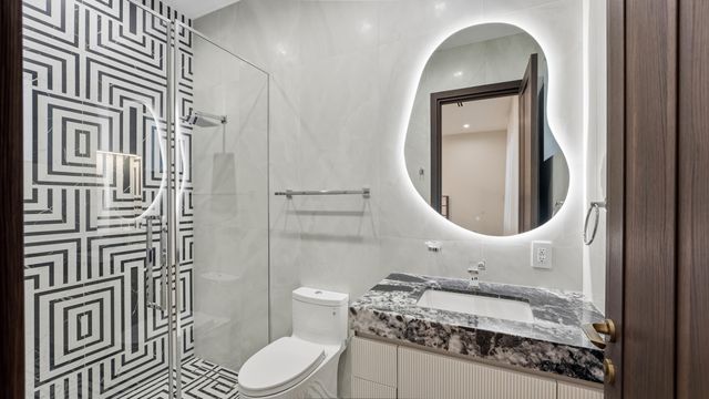 274 NE 3rd Court, Boca Raton, FL 33432
