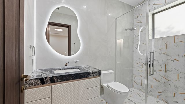 274 NE 3rd Court, Boca Raton, FL 33432