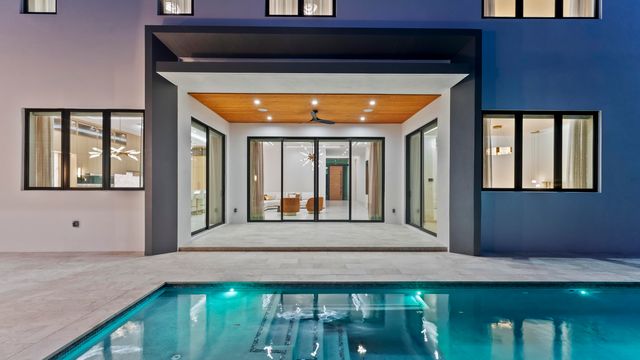 274 NE 3rd Court, Boca Raton, FL 33432