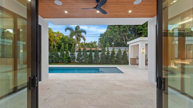 274 NE 3rd Court, Boca Raton, FL 33432
