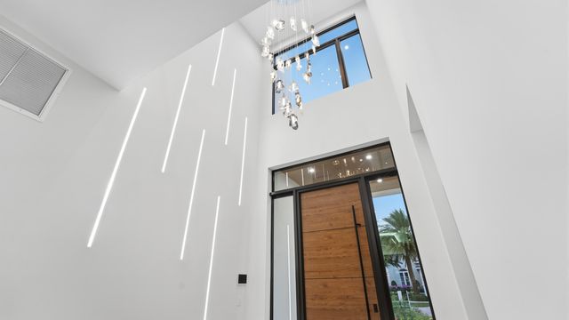 274 NE 3rd Court, Boca Raton, FL 33432