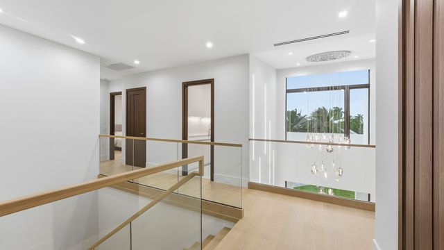 274 NE 3rd Court, Boca Raton, FL 33432