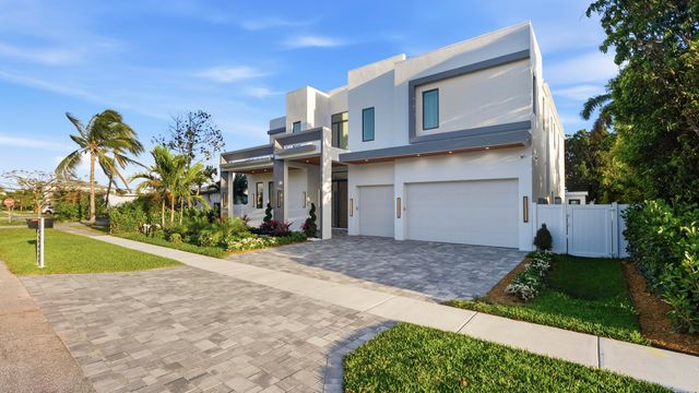 274 NE 3rd Court, Boca Raton, FL 33432