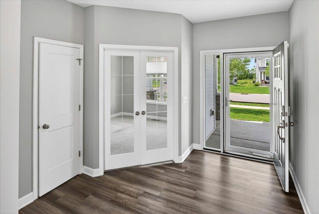11210 Meadow View Lane, Maple Grove, MN 55311