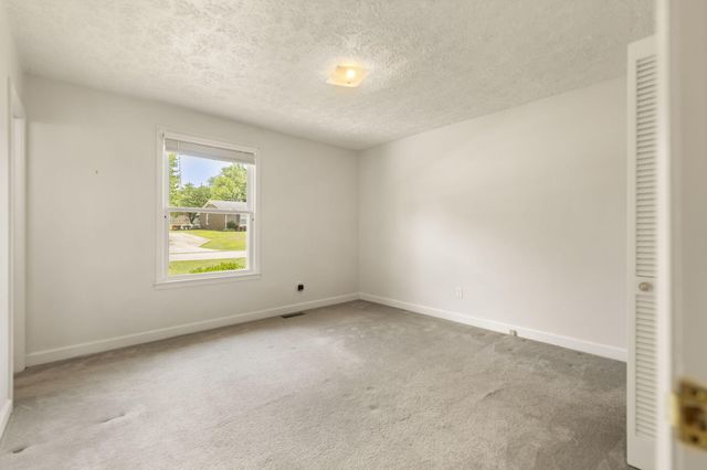 1115 Apache Trail, Georgetown, KY 40324