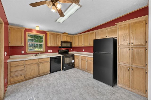 105 S Stone Avenue, Battle Creek, MI 49014