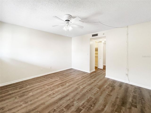 6336 NEWTOWN CIRCLE 36B2, Tampa, FL 33615