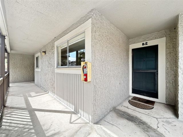 6336 NEWTOWN CIRCLE 36B2, Tampa, FL 33615