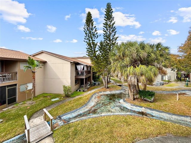 6336 NEWTOWN CIRCLE 36B2, Tampa, FL 33615