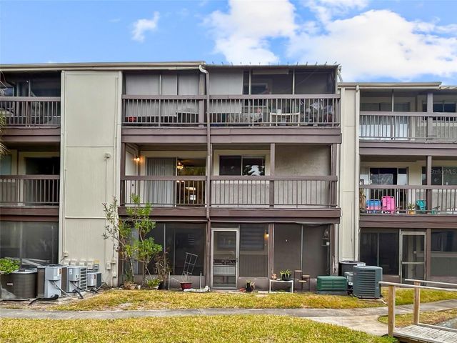 6336 NEWTOWN CIRCLE 36B2, Tampa, FL 33615