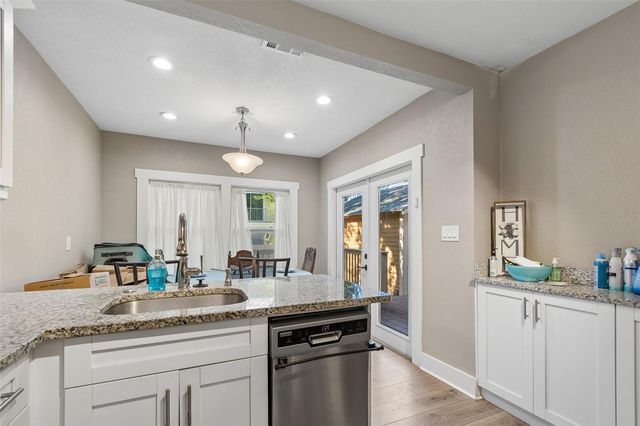 535 11TH AVENUE N, St Petersburg, FL 33701