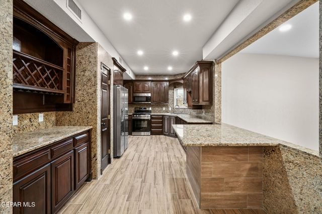 7216 DESERT JEWEL Drive, El Paso, TX 79912