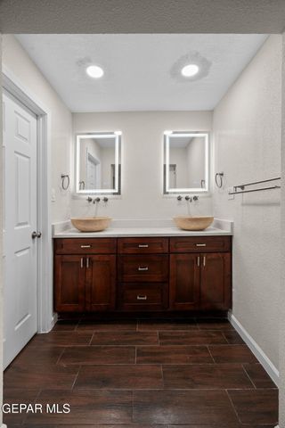 7216 DESERT JEWEL Drive, El Paso, TX 79912