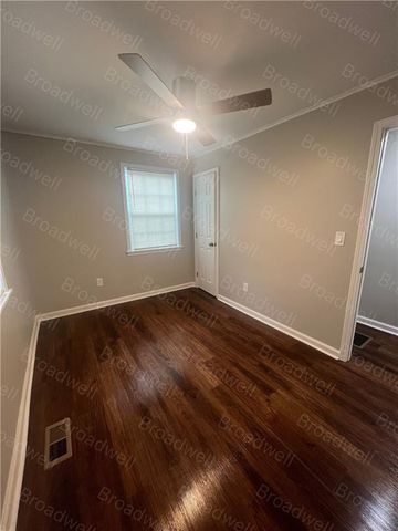 1860 Broadwell SW Street, Atlanta, GA 30310