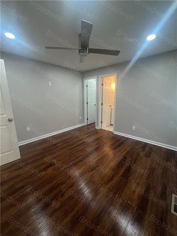 1860 Broadwell SW Street, Atlanta, GA 30310