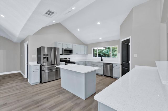 1621 Stella Avenue, Dallas, TX 75216