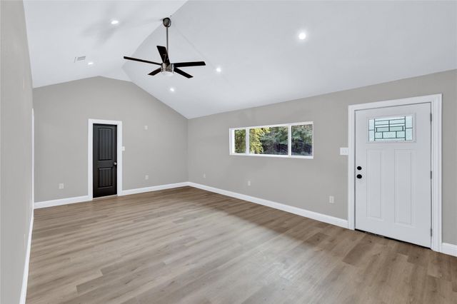 1621 Stella Avenue, Dallas, TX 75216