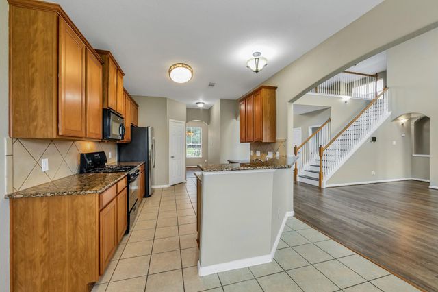 22005 Dove Canyon Lane, Porter, TX 77365