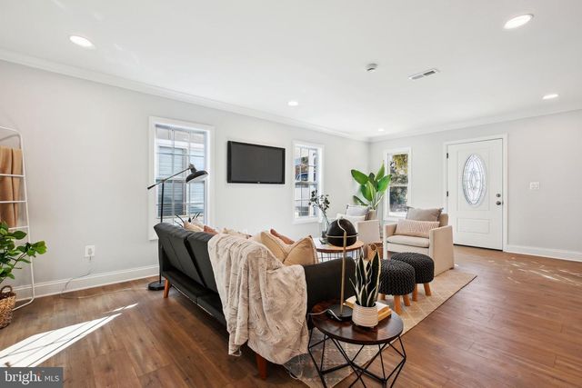 8325 SHADY SPRING DRIVE, Gaithersburg, MD 20877