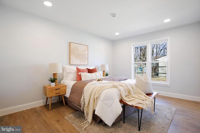 8325 SHADY SPRING DRIVE, Gaithersburg, MD 20877