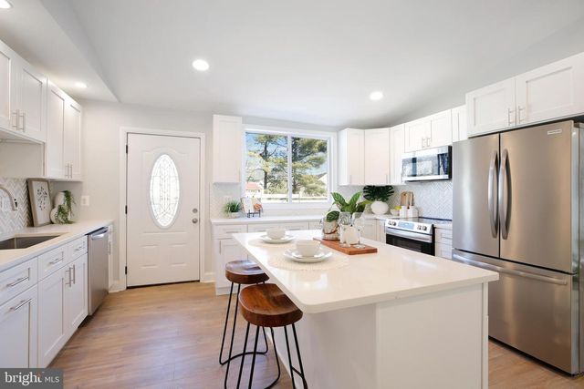 8325 SHADY SPRING DRIVE, Gaithersburg, MD 20877