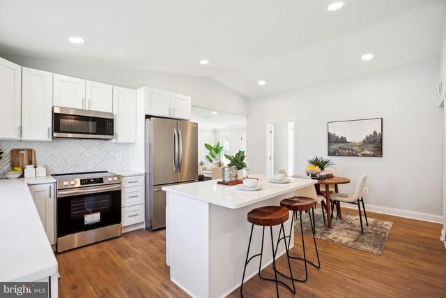 8325 SHADY SPRING DRIVE, Gaithersburg, MD 20877