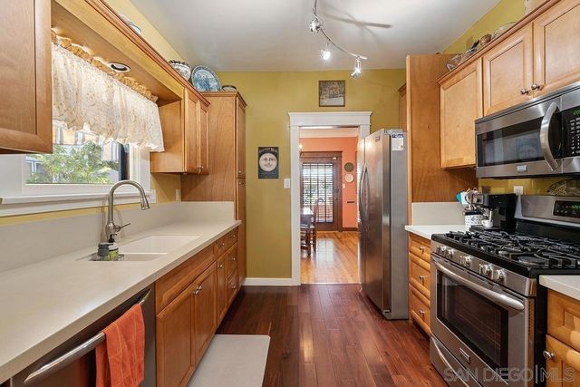 333 Randolph, Pomona, CA 91768