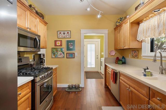 333 Randolph, Pomona, CA 91768
