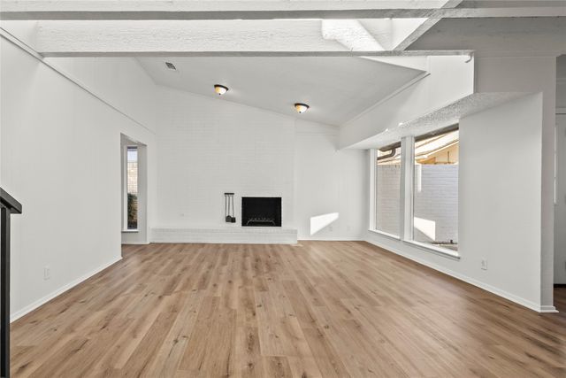 3305 Ambassador Row, Dalworthington Gardens, TX 76013