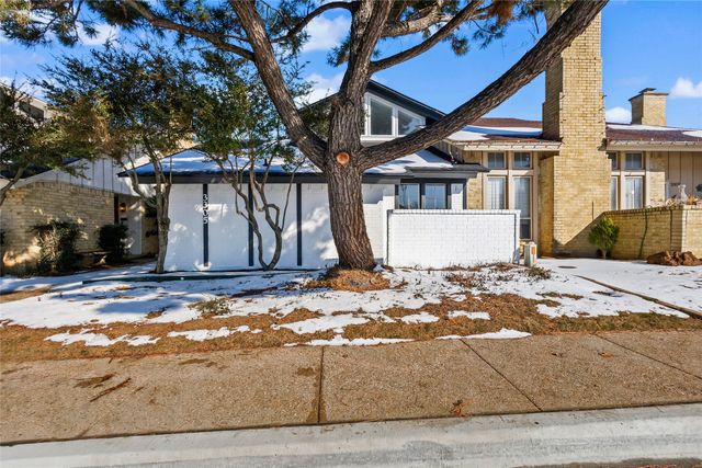 3305 Ambassador Row, Dalworthington Gardens, TX 76013