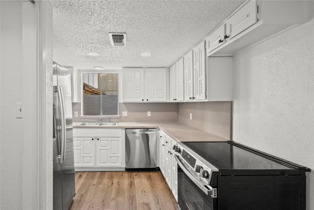 3305 Ambassador Row, Dalworthington Gardens, TX 76013