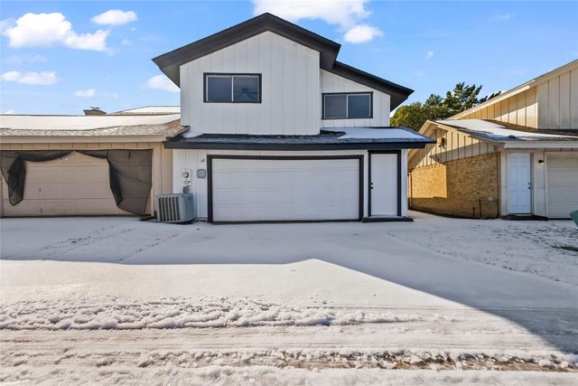 3305 Ambassador Row, Dalworthington Gardens, TX 76013