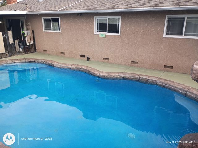 2527 S Linda Vista Street, Visalia, CA 93277