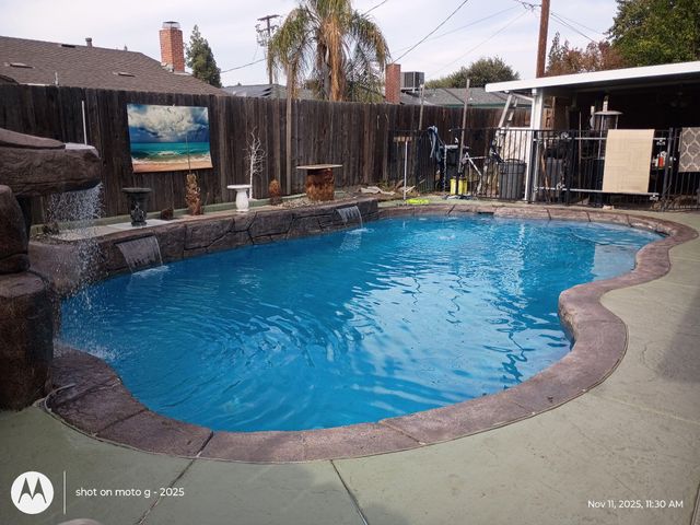 2527 S Linda Vista Street, Visalia, CA 93277
