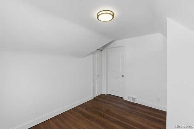 16022 Stephens Drive, Eastpointe, MI 48021