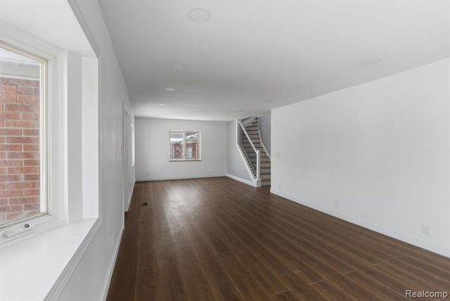 16022 Stephens Drive, Eastpointe, MI 48021