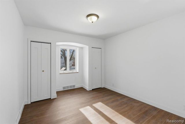 16022 Stephens Drive, Eastpointe, MI 48021