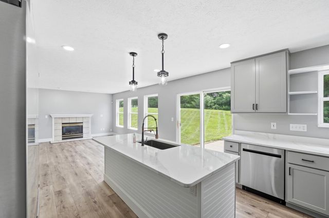 909 Surfridge Drive, Hebron, KY 41048