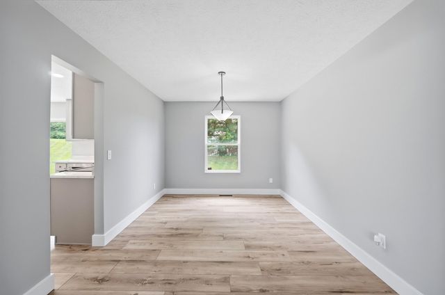 909 Surfridge Drive, Hebron, KY 41048
