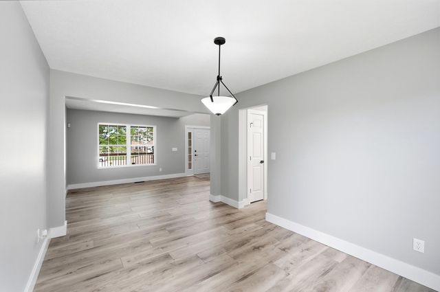 909 Surfridge Drive, Hebron, KY 41048