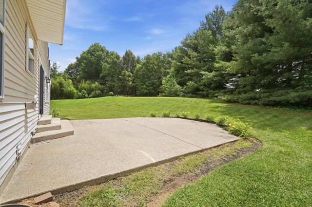 909 Surfridge Drive, Hebron, KY 41048
