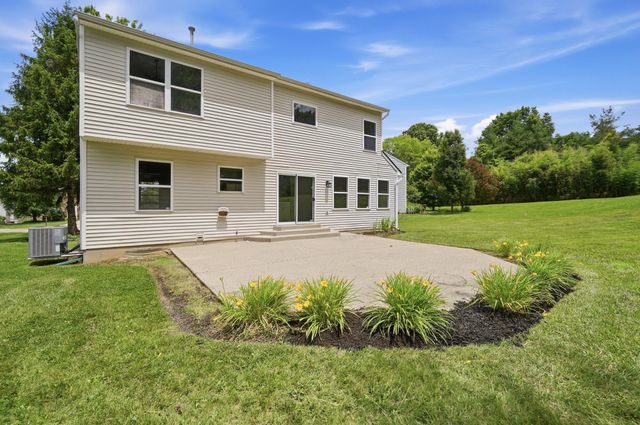 909 Surfridge Drive, Hebron, KY 41048