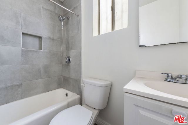 1857 W 24th Street 1, Los Angeles, CA 90018