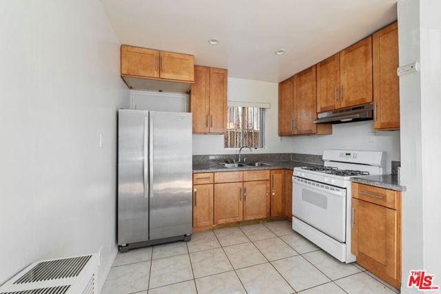 1857 W 24th Street 1, Los Angeles, CA 90018