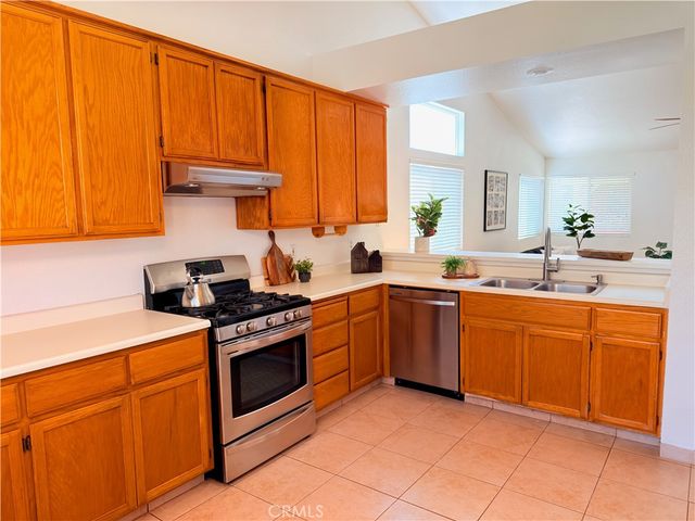 1986 Woodhaven Court, Merced, CA 95340