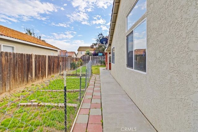 1986 Woodhaven Court, Merced, CA 95340