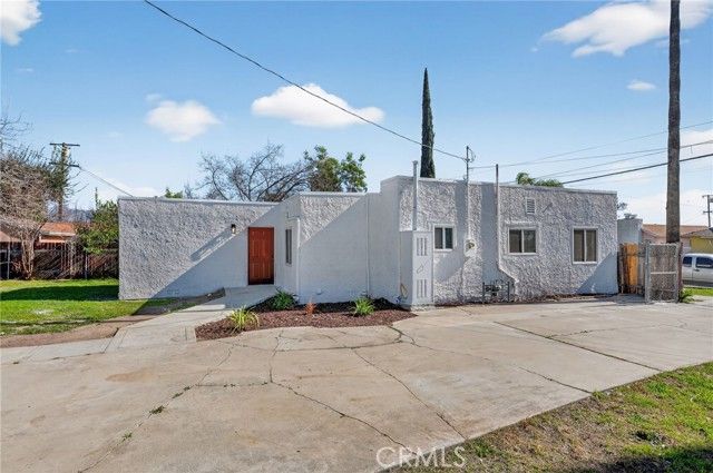 1364 W 15th, San Bernardino, CA 92411