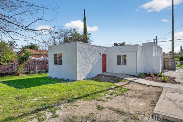 1364 W 15th, San Bernardino, CA 92411